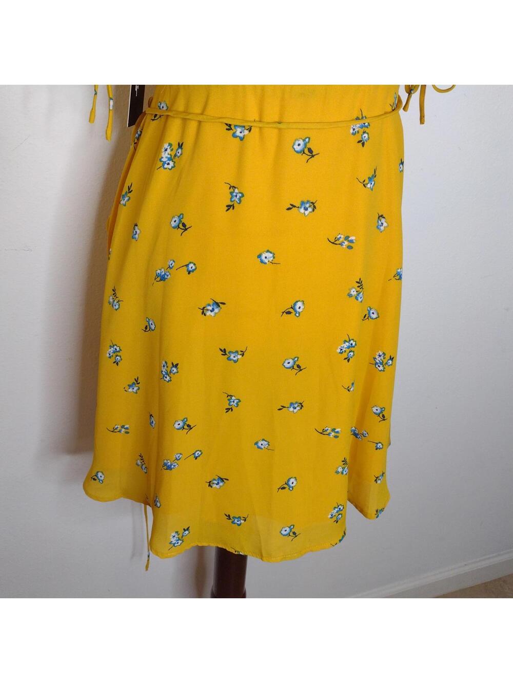 NWT Lulus Women's Yellow Floral Dress Size Small - Picture 8 of 11